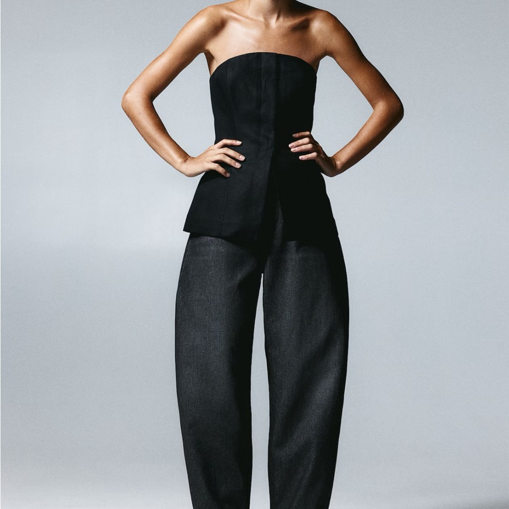 H&M High Rise Barrel Leg Jeans Size 16